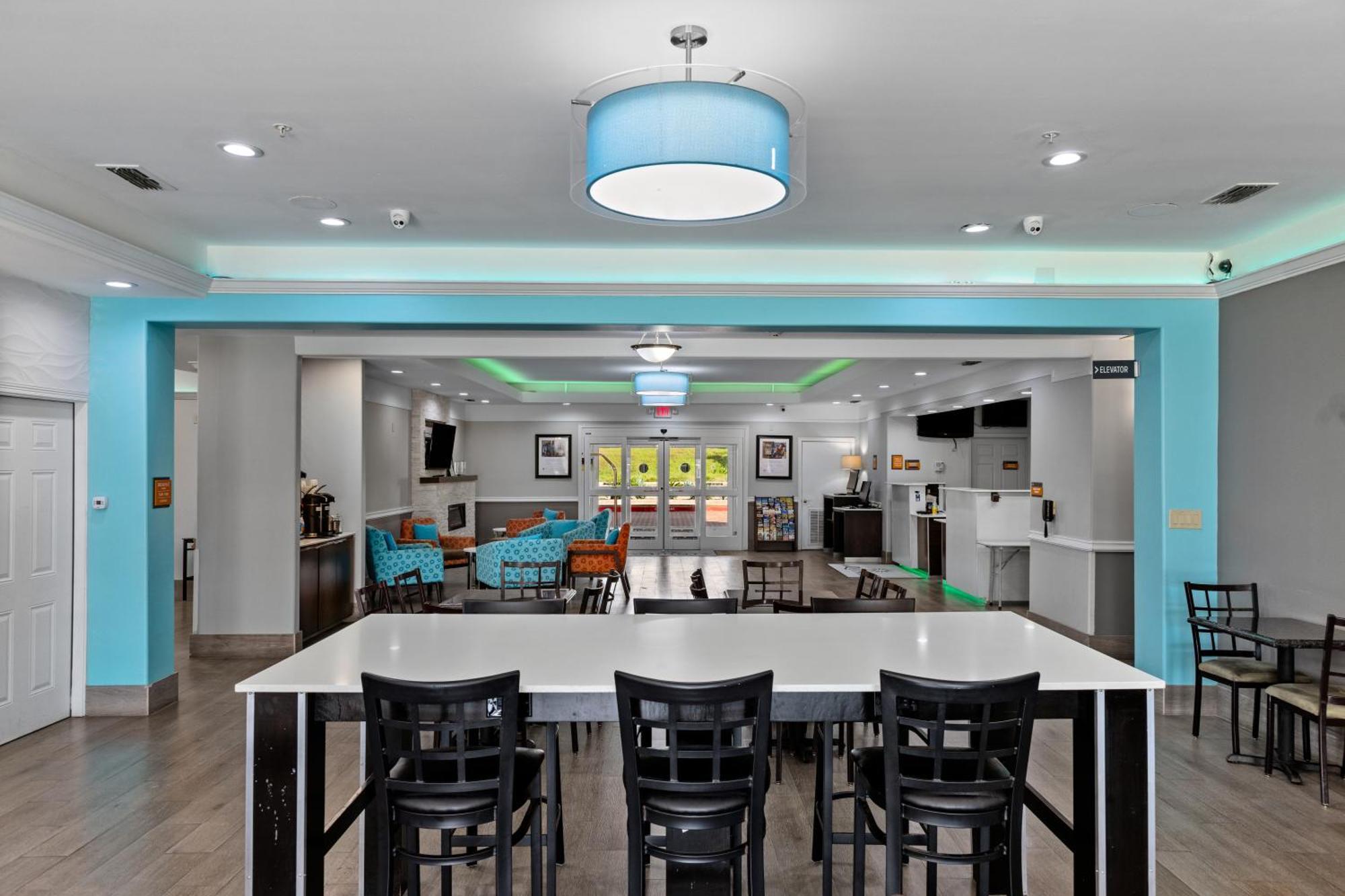 La Quinta Inn Suites By Wyndham Raymondville Harlingen Exterior foto