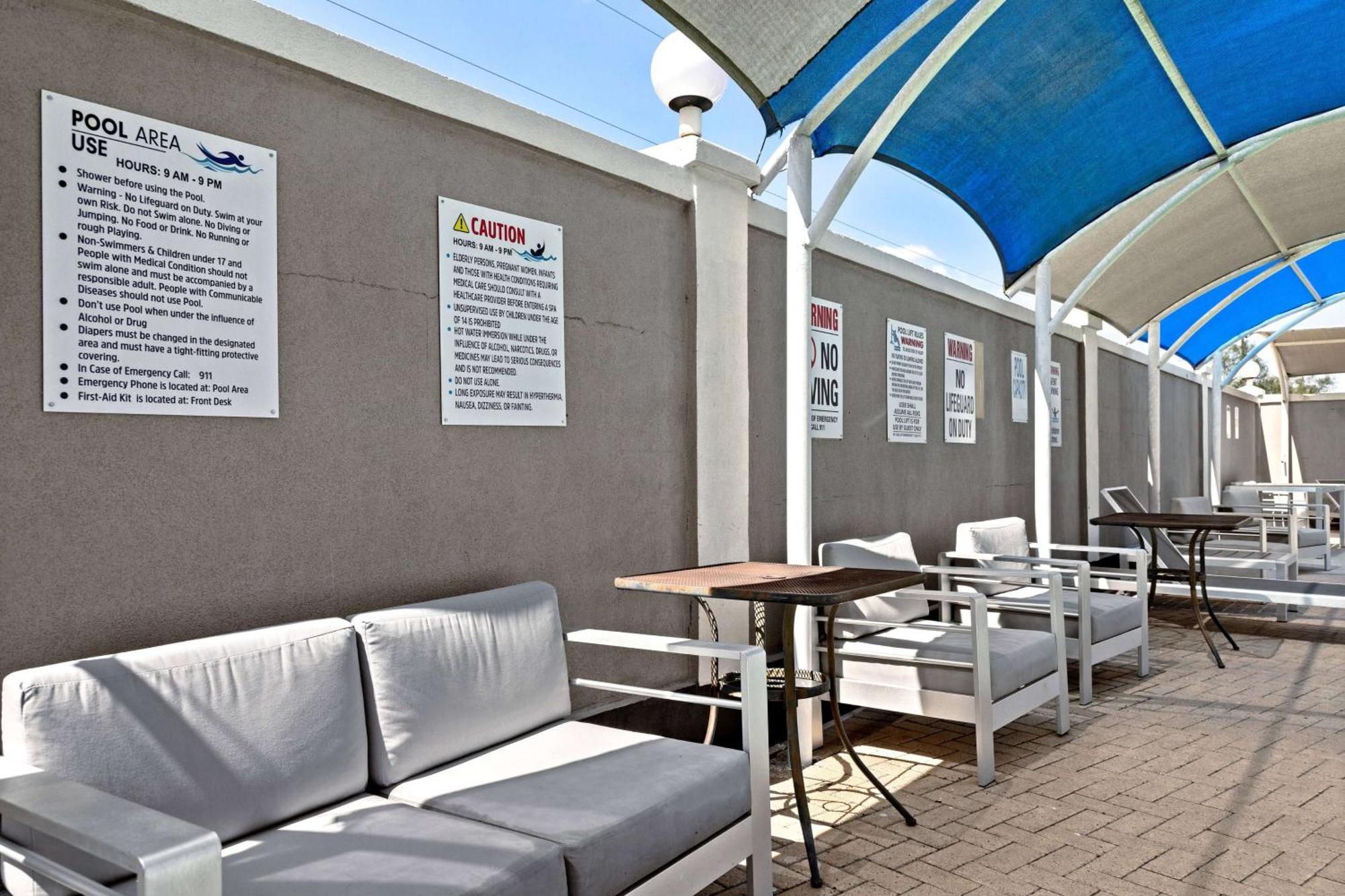 La Quinta Inn Suites By Wyndham Raymondville Harlingen Exterior foto
